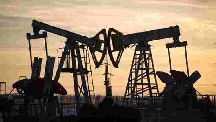 На російські нафтопродукти запровадять дві «стелі цін»