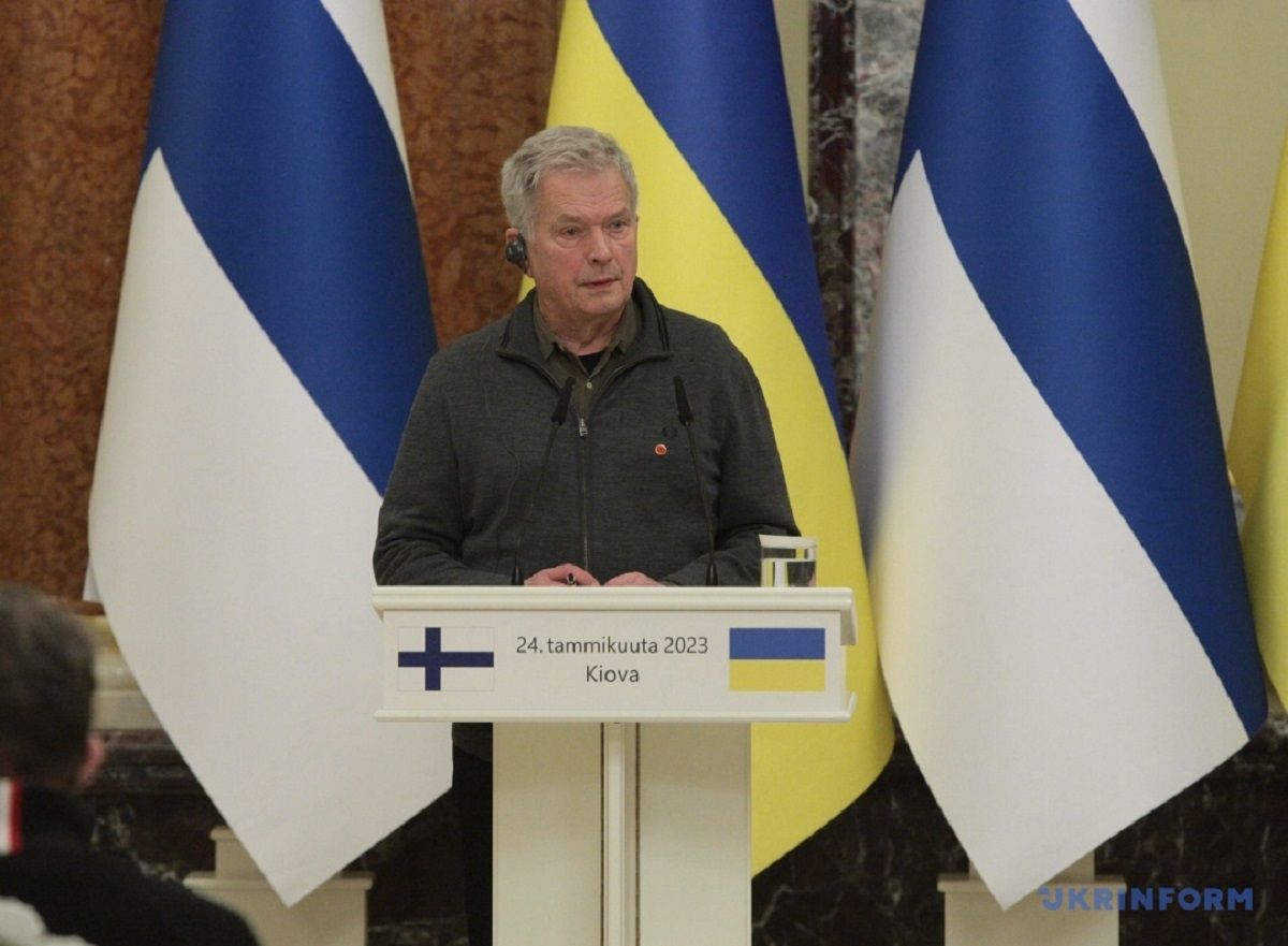 Фінляндія готова навчити українських військових користуватися танками Leopard