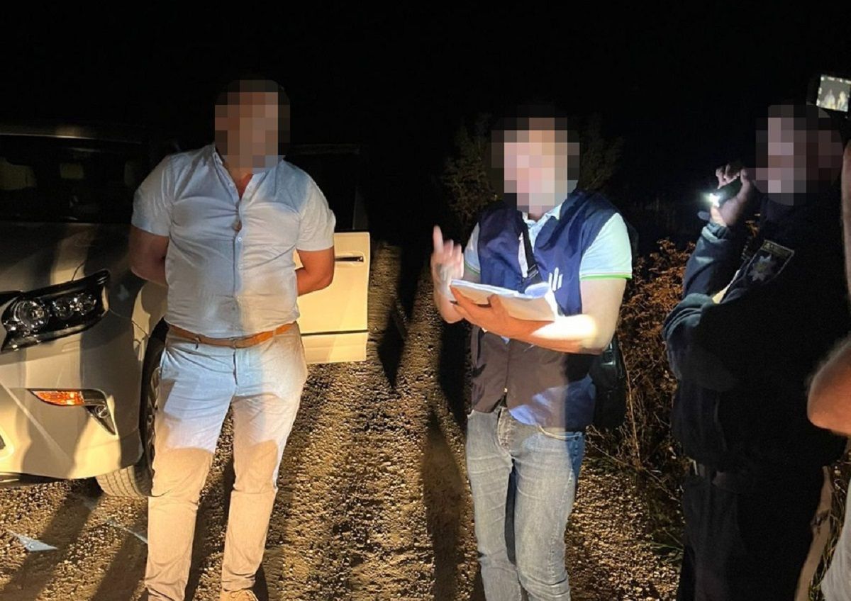 ДБР завершило розслідування справи затриманого на хабарі екс-податківця з Тернополя