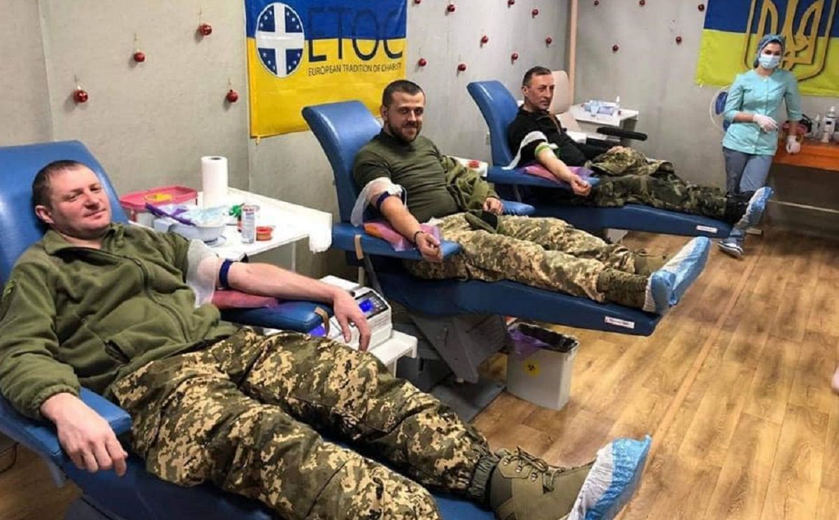 Бійці львівської тероборони здали кров для порятунку побратимів  