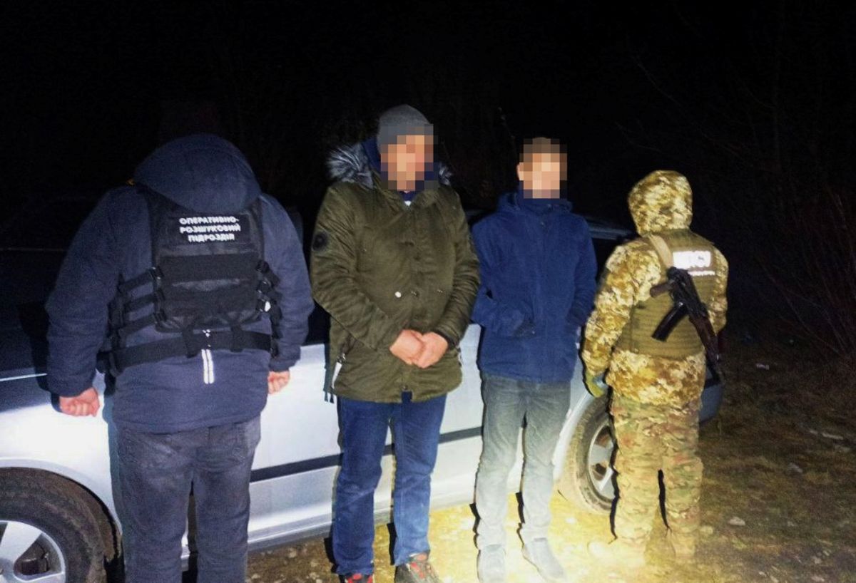 У Чернівецькій області ухилянти намагалися виїхати закордон на таксі  
