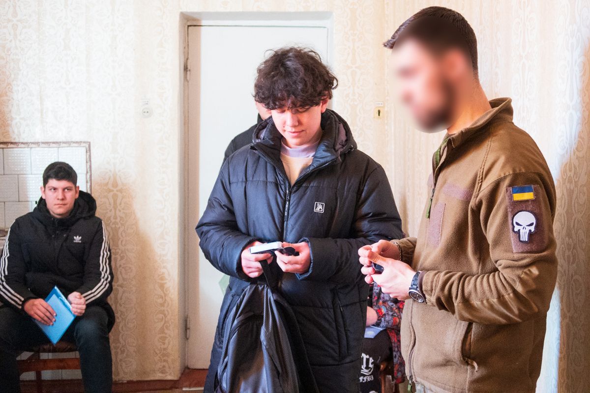 Військовослужбовці ЗСУ провели курси з мінної безпеки для школярів