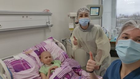 У Львові 11-річній дівчинці успішно провели трансплантацію кісткового мозку
