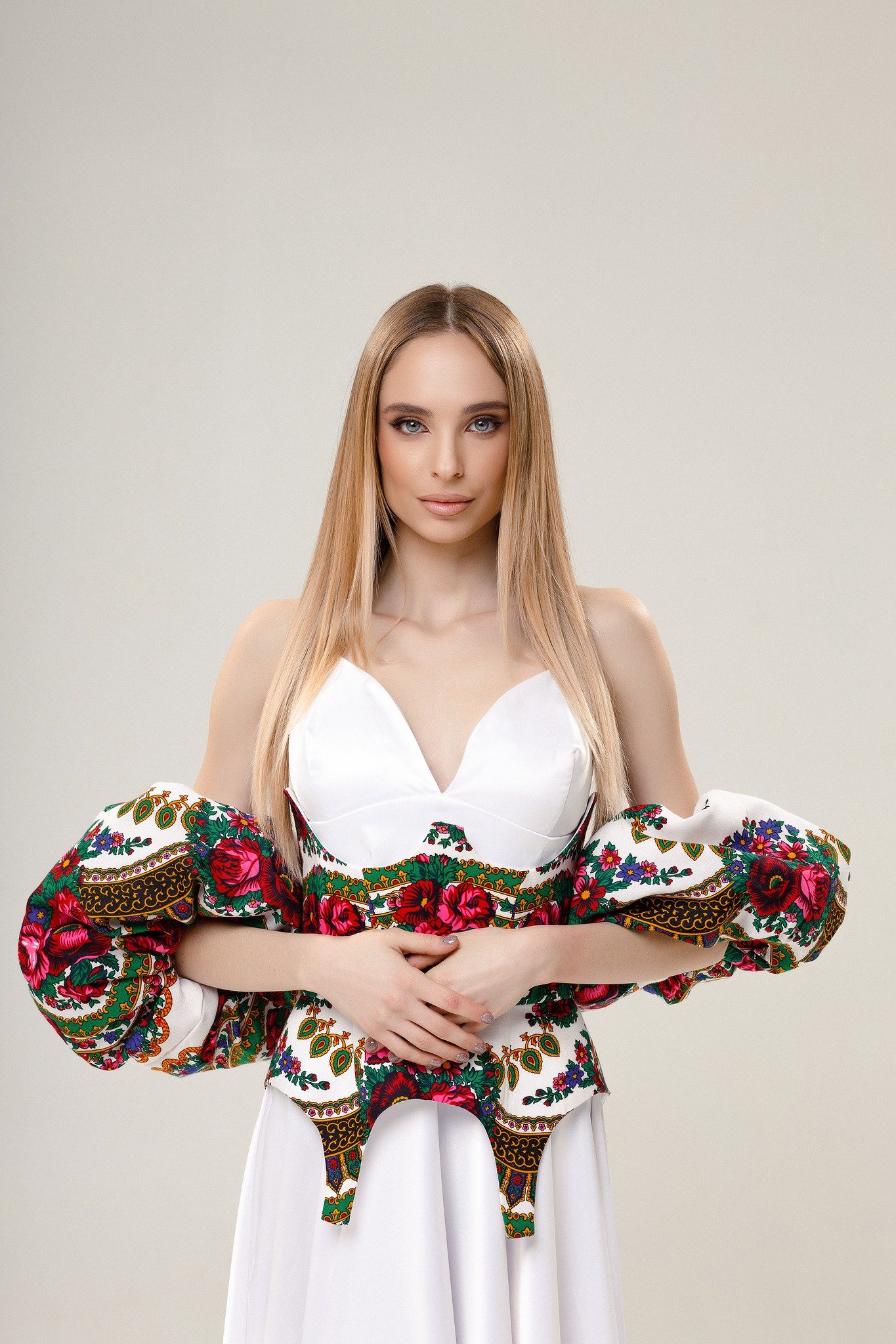 Міс глядацьких симпатій і друга віце-міс Єлизавета Лівадова