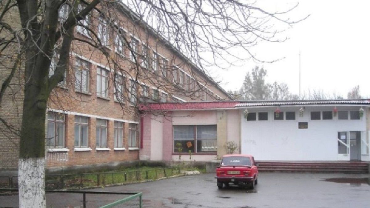 Мешканку Червонограда оштрафували за прогули уроків її сином