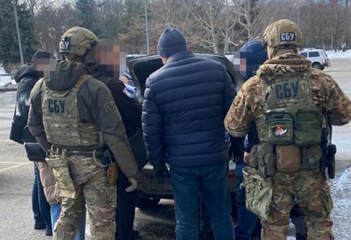 В Одесі затримали чиновника ОВА, який вимагав від підприємця 60 тис. доларів