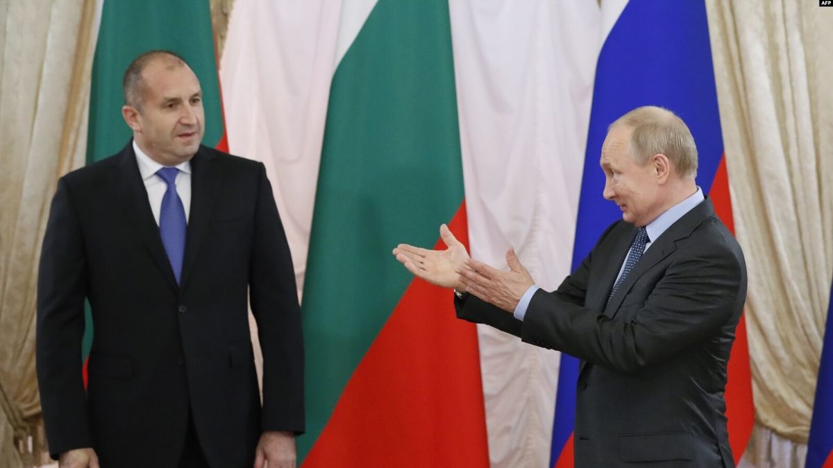 Проросійський президент Болгарії розпустив парламент країни