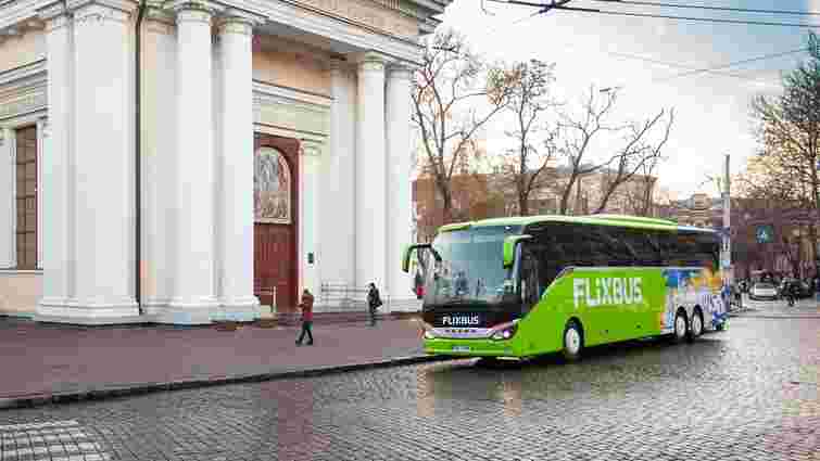 FlixBus запускає два нові рейси до Гамбурга й Варшави, які курсуватимуть через Львів