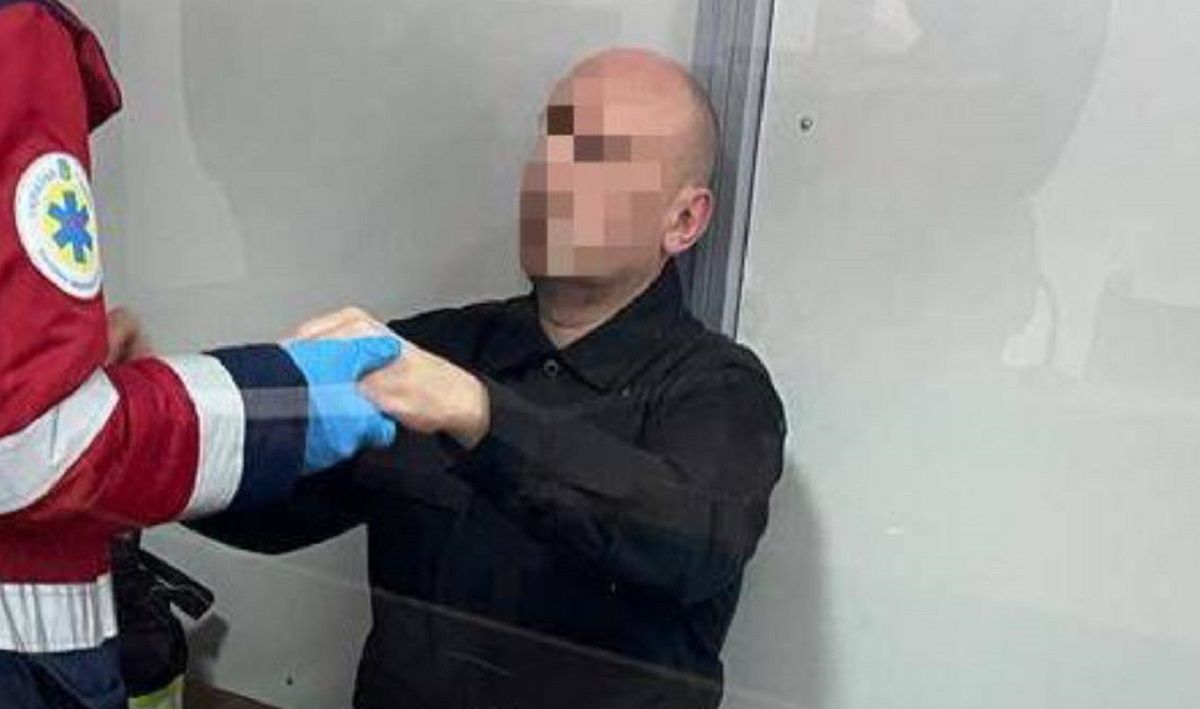 Високопосадовця Департаменту міграційної поліції арештували за «кришування» борделів