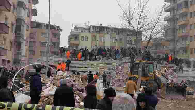 Туреччину і Сирію сколихнули руйнівні землетруси, понад 1500 загиблих