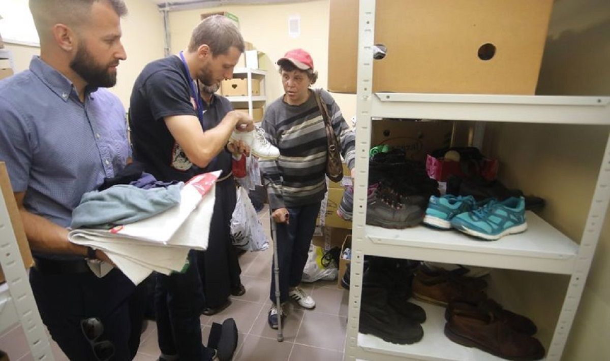Львівський притулок для бездомних оголосив збір взуття та білизни