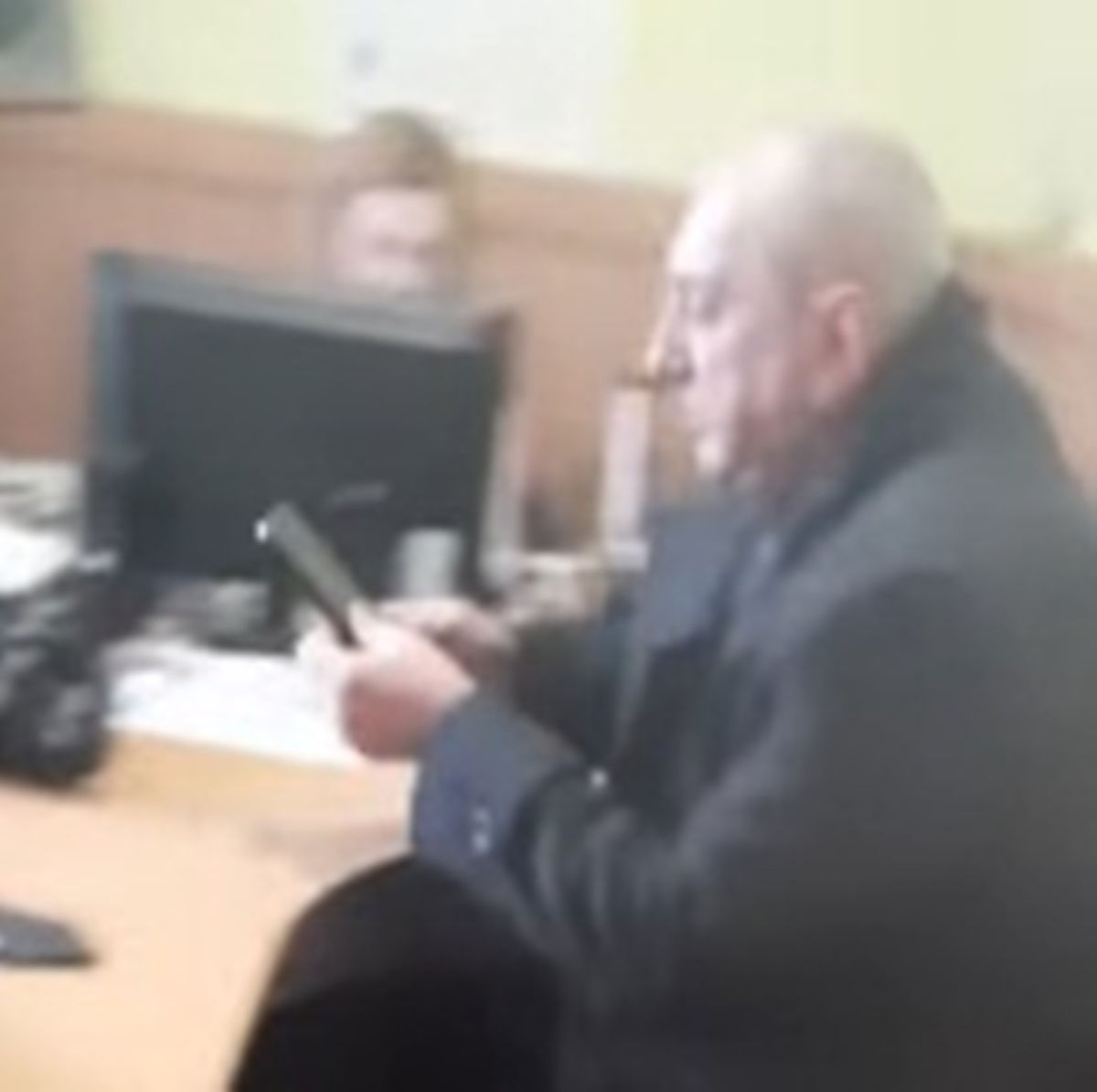 Поліція почала розслідування через напад закарпатського чиновника на відвідувачку з дитиною