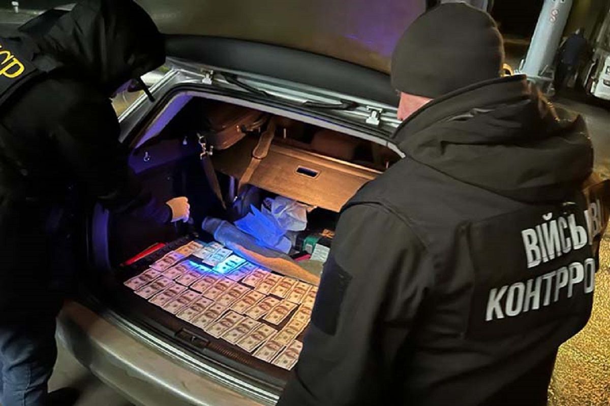 Лікар з Тернопільщини переправляв ухилянта за кордон під виглядом музиканта
