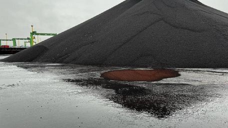 Арештовану залізну руду на 1,8 млрд грн російського олігарха передали АРМА