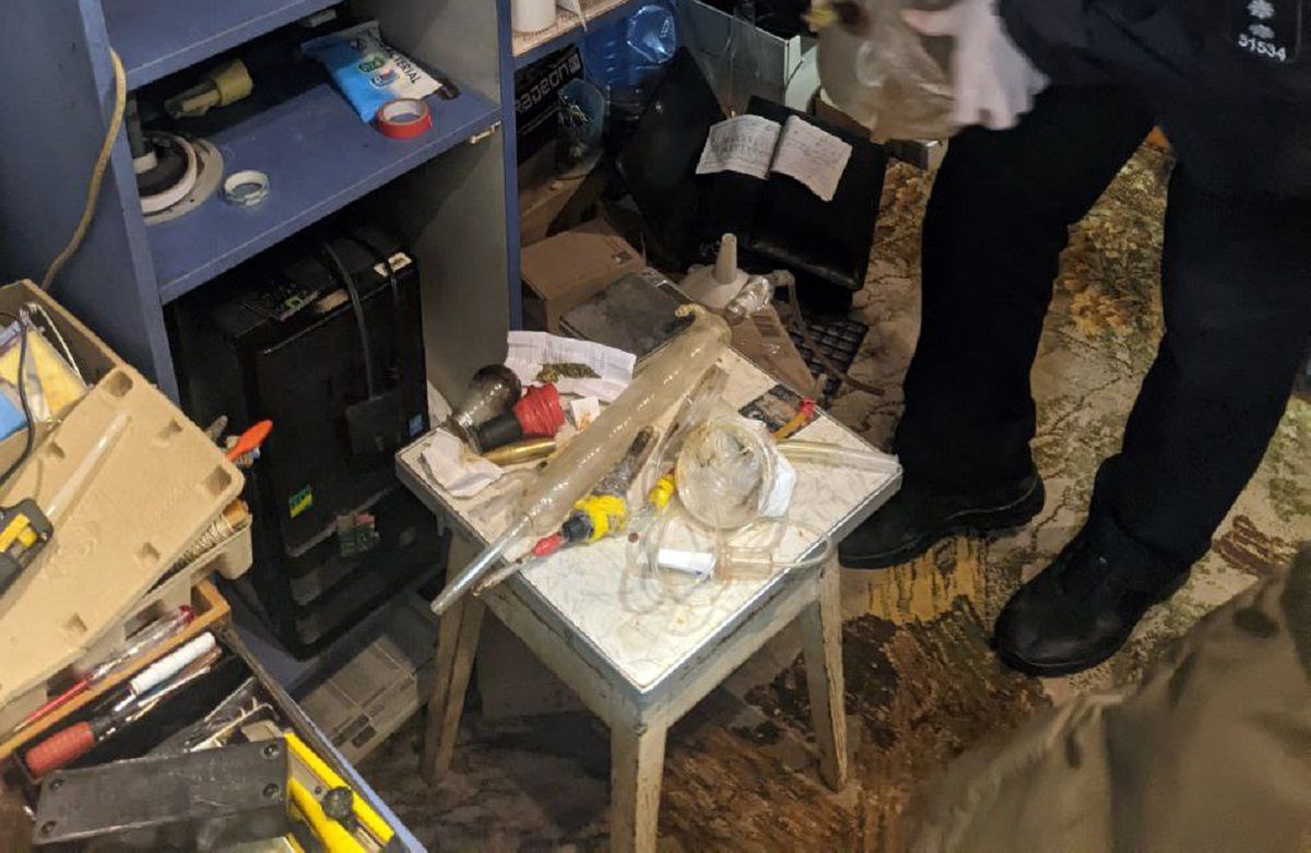 Мешканець Рівного перетворив квартиру на підпільну нарколабораторію