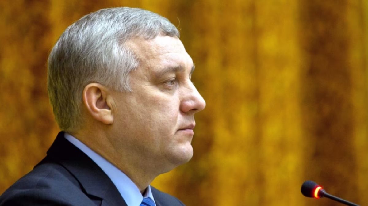 СБУ оголосила підозру в держзраді своєму екс-голові