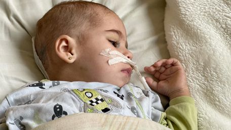 Нейрохірурги Львова видалили однорічній дитині  злоякісну пухлину мозку