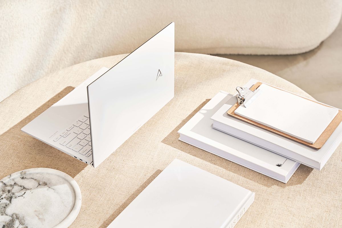 Ноутбук ASUS Zenbook з OLED-дисплеєм – найкращий подарунок на День закоханих