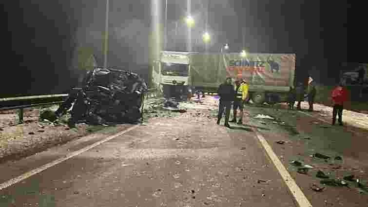 26-річний водій Citroën загинув у лобовій ДТП з вантажівкою біля Львова 