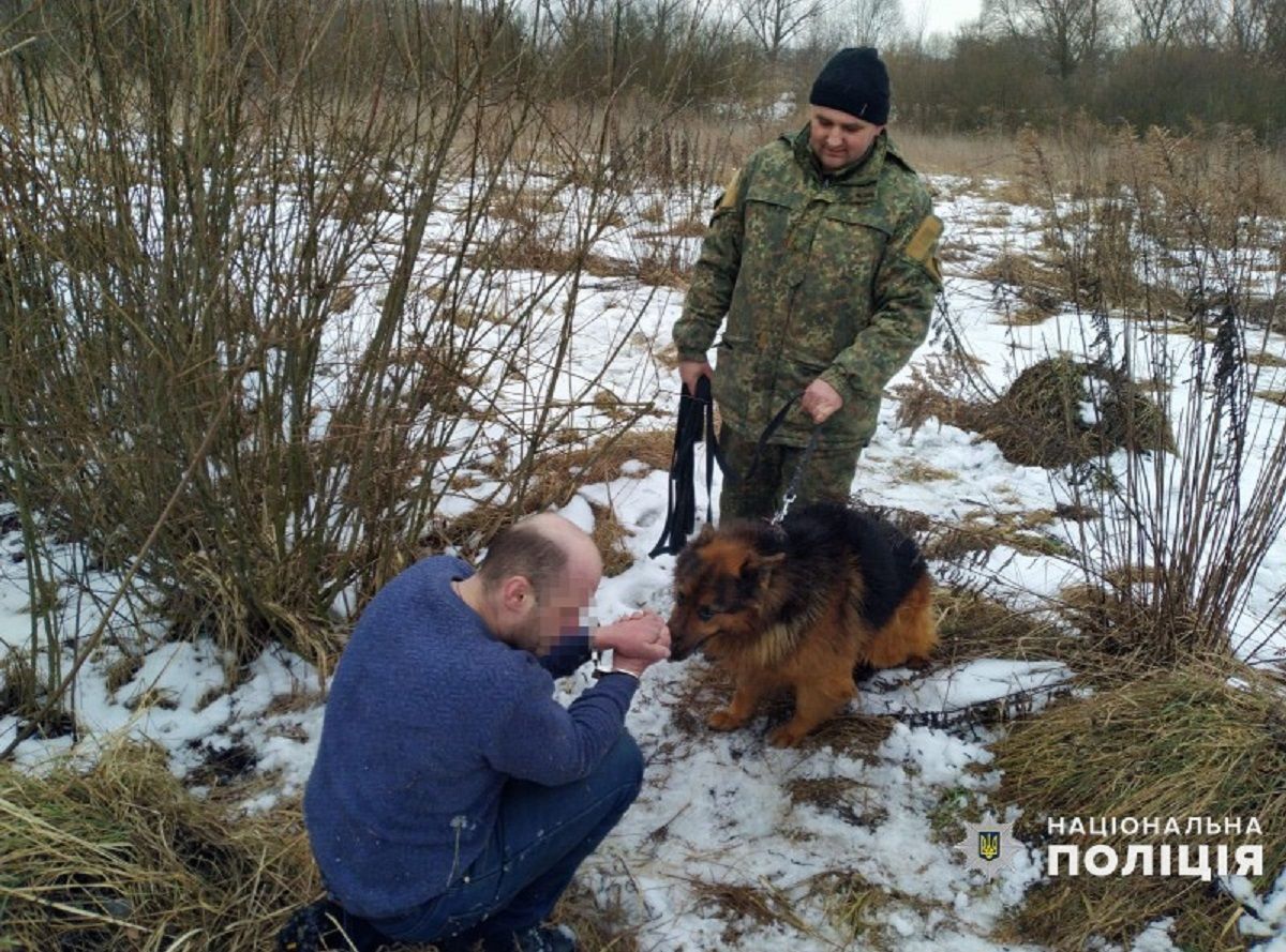 Викинута під час втечі куртка привела поліцейського собаку до грабіжника
