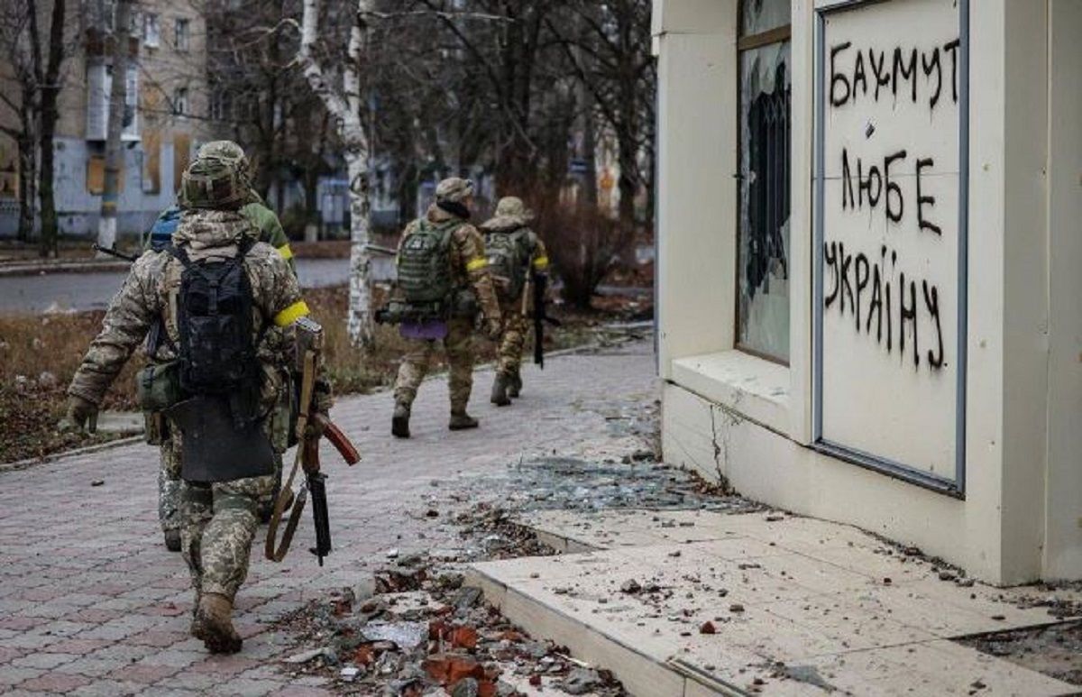 Аналітики ISW назвали ризики відходу української армії з Бахмута