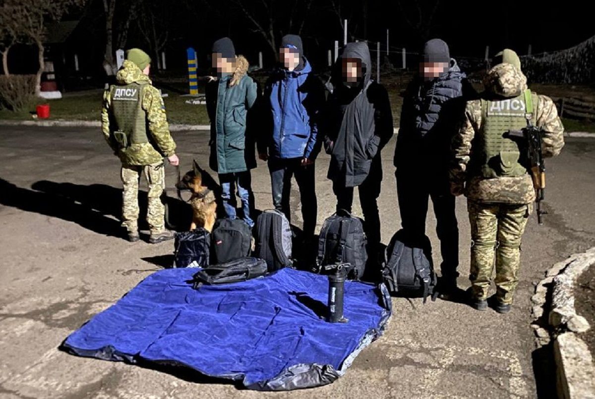 Четверо ухилянтів намагалися переплисти в Румунію на надувному матраці