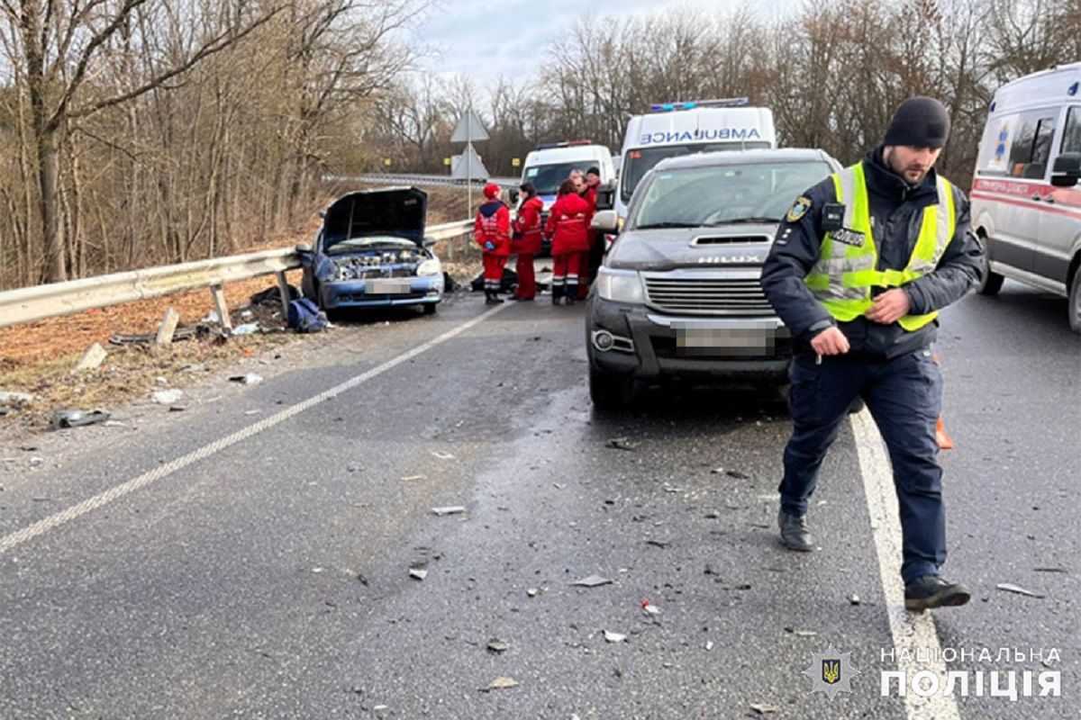У потрійній ДТП біля Хмельницького загинули дві жінки з 5-річною дитиною