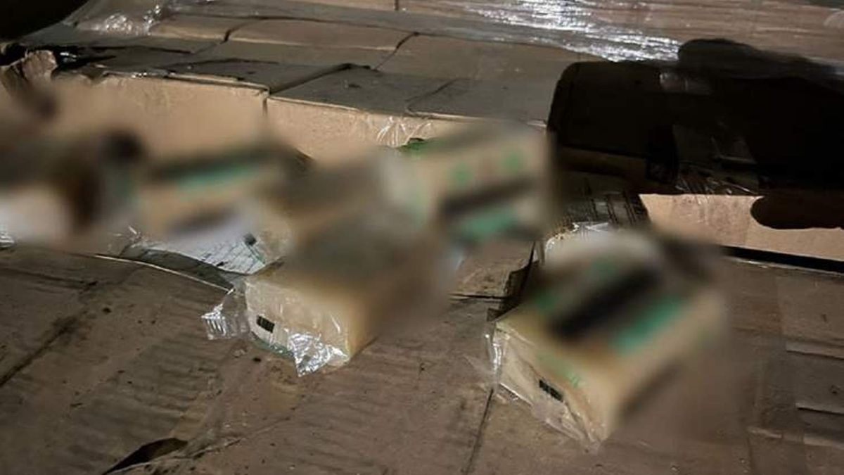 Суд оголосив вирок волонтеру із Закарпаття за продаж мила на 2,4 млн грн