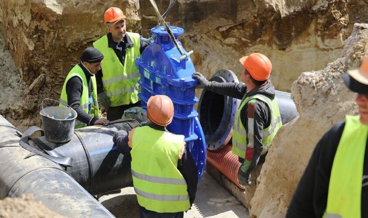 Через аварію на водогоні частина Нового Львова залишилась без води