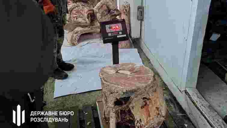 Військовослужбовицю з Прикарпаття звинуватили у недбалості через зіпсовані 8,5 т м'яса