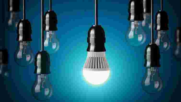 Обмінювати лампи розжарювання на LED у селах почнуть з 25 лютого