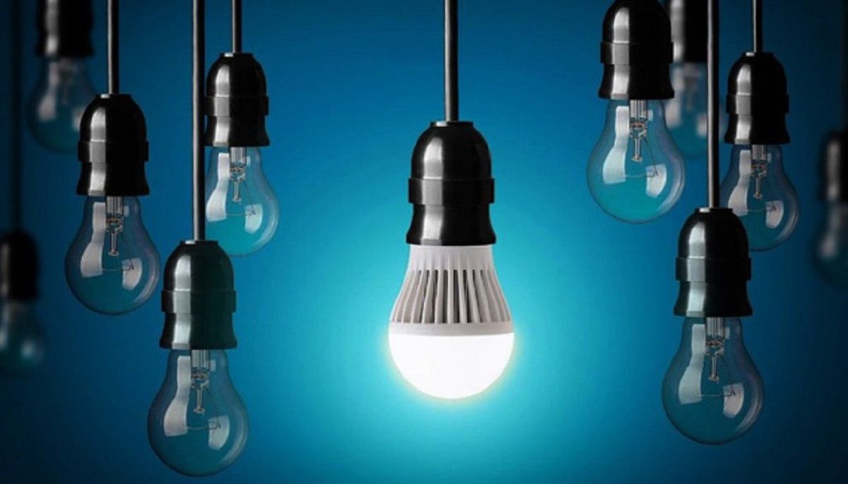 Обмінювати лампи розжарювання на LED у селах почнуть з 25 лютого