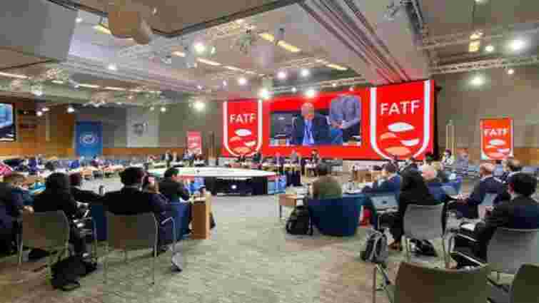 Міжнародна група з протидії відмиванню грошей FATF призупинила членство Росії