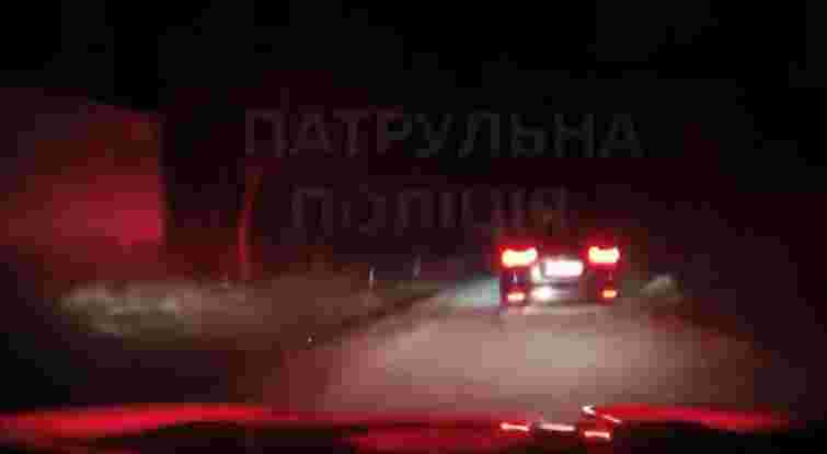 П'яний водій позашляховика Toyota намагався втекти від патрульних у Чорткові