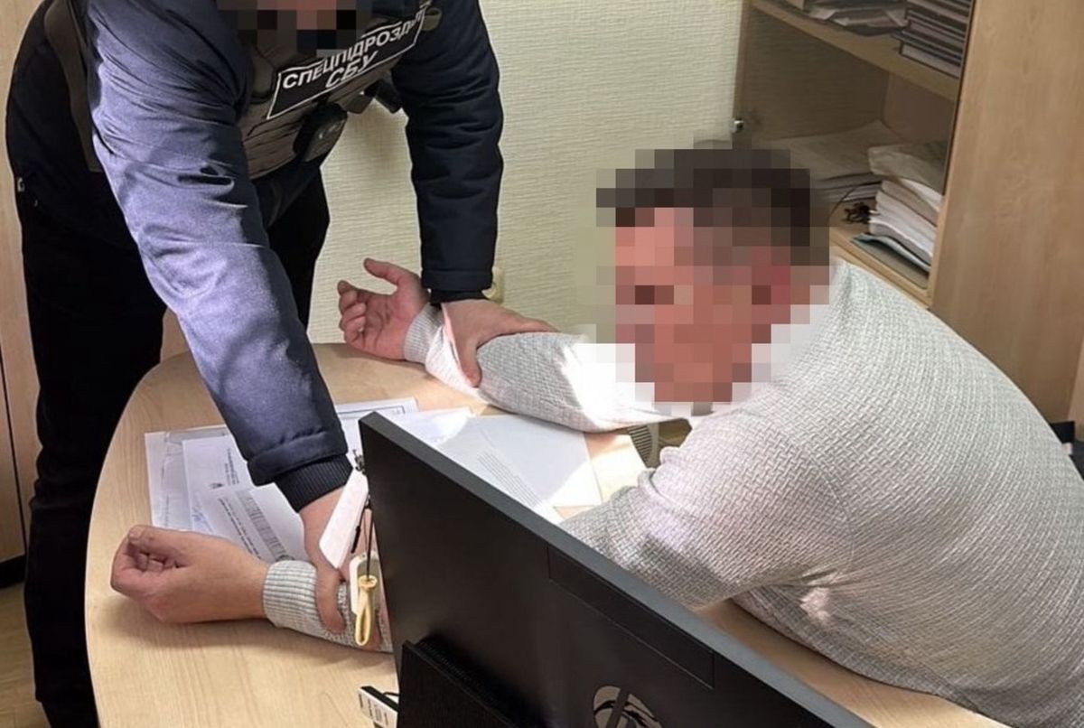 Керівника одеської митної лабораторії викрили на хабарництві 