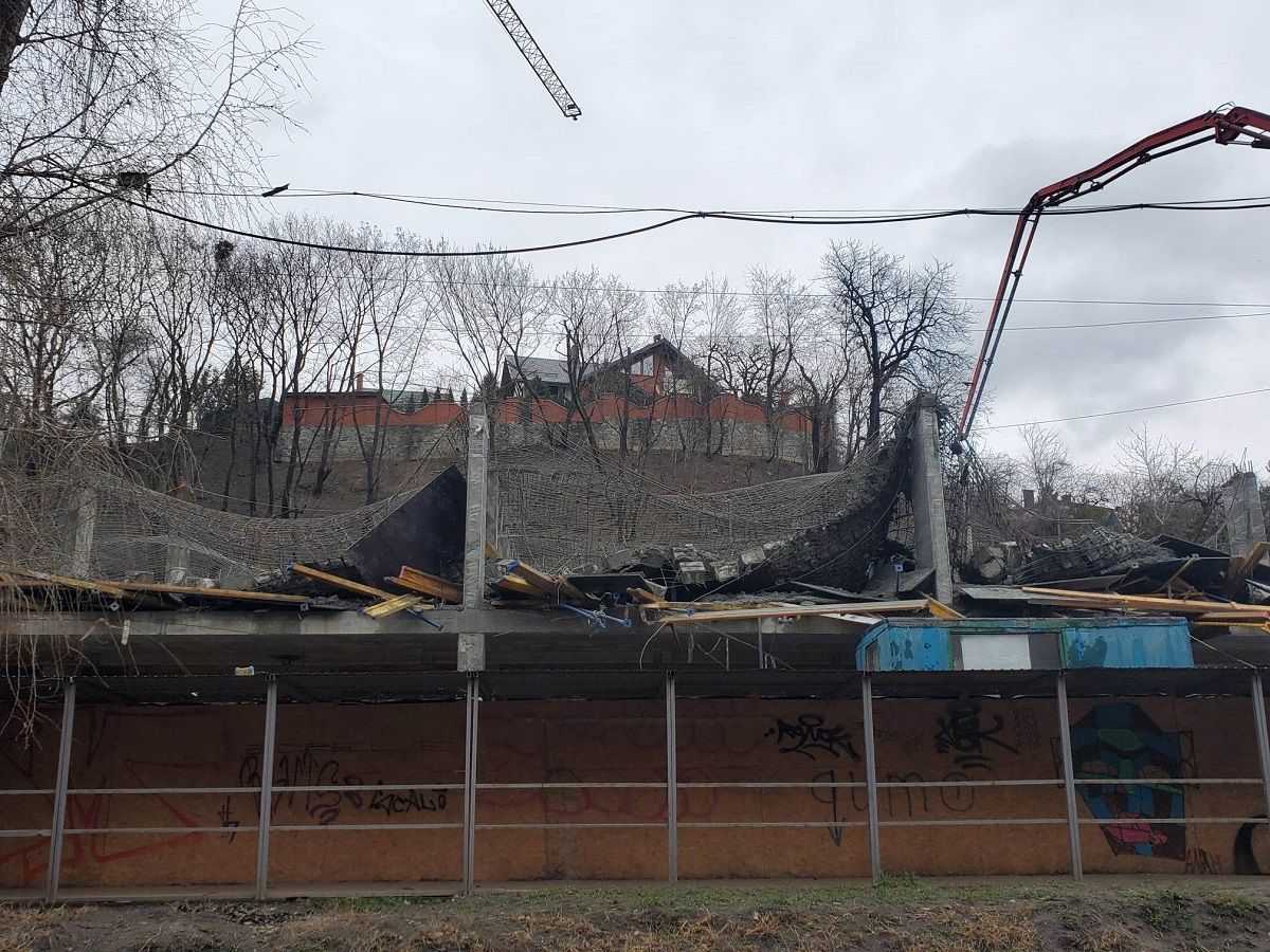 У Львові на будові обвалилося перекриття поверху