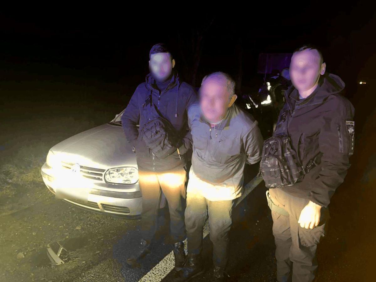 Закарпатець вкрав автомобіль після відмови військкомату у призові