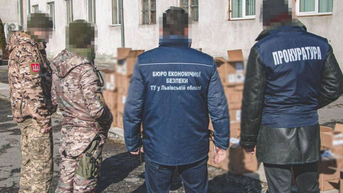 Вилучені на Львівщині 47 тис. електронних сигарет передали ЗСУ