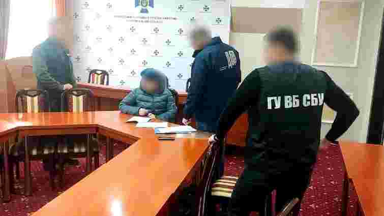 Працівницю СБУ на Волині викрили на виправдовуванні російських злочинів