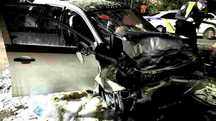 У лобовій ДТП на Прикарпатті загинув 31-річний водій, ще четверо постраждалих 