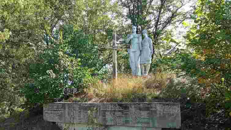 У ще двох населених пунктах Львівщини приберуть радянські пам’ятники