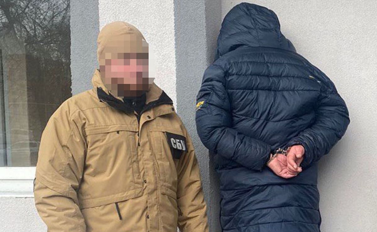 Полковник Міноборони вимагав хабар за зняття з військового обліку