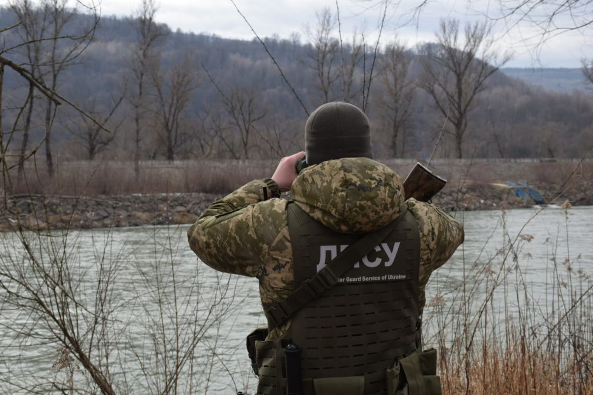 Ухилянт втопився у річці на Закарпатті під час втечі від прикордонників 