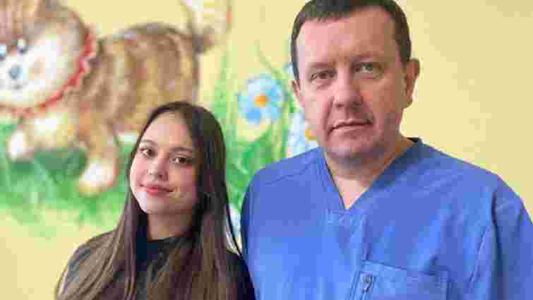 Львівські хірурги видалили 17-річній дівчині кісту без видалення селезінки