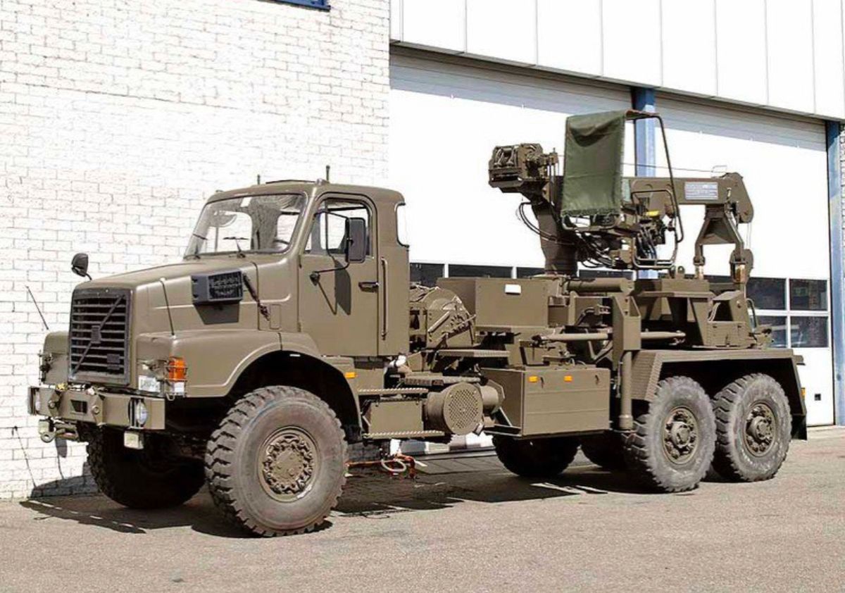 Бельгія передасть Україні 240 військових вантажівок Volvo
