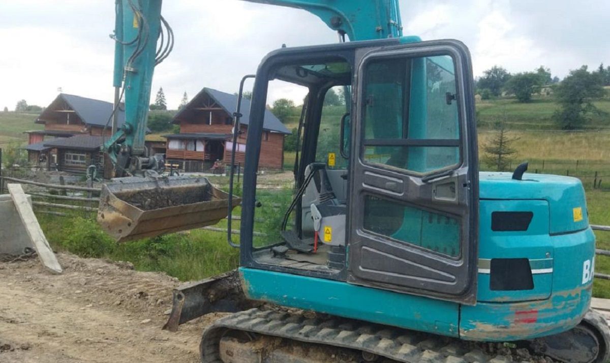 Водія екскаватора звільнили від покарання за смертельну ДТП на Львівщині