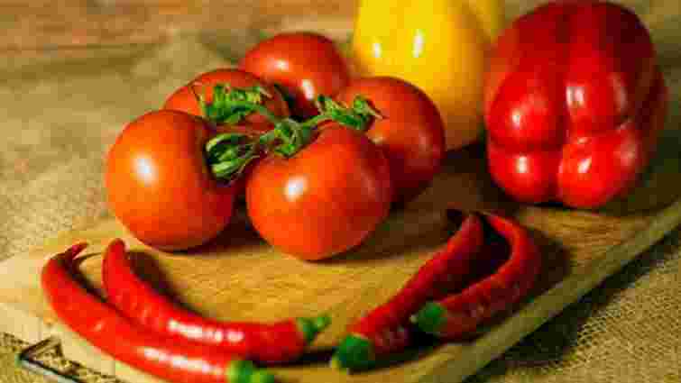 Експерт пояснив причини високих цін на томати та перець в Україні