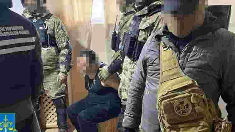 Медсестру Дрогобицької виправної колонії викрили на постачанні наркотиків ув'язненим