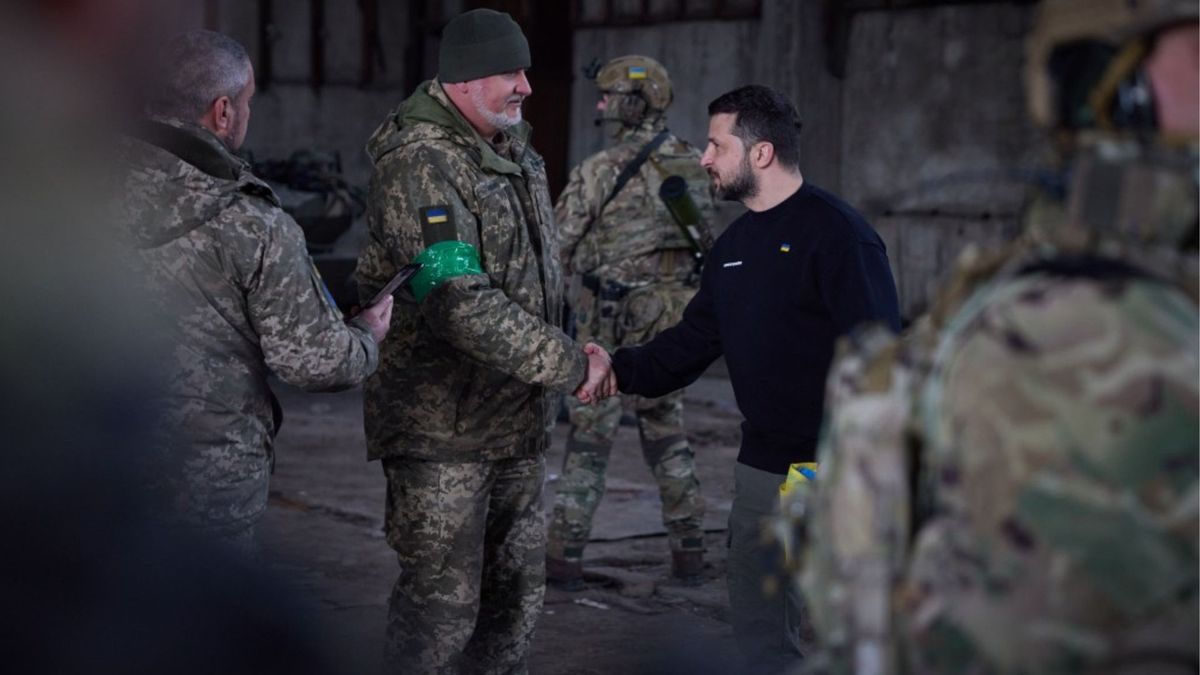 Володимир Зеленський відвідав передові позиції ЗСУ на Бахмутському напрямку