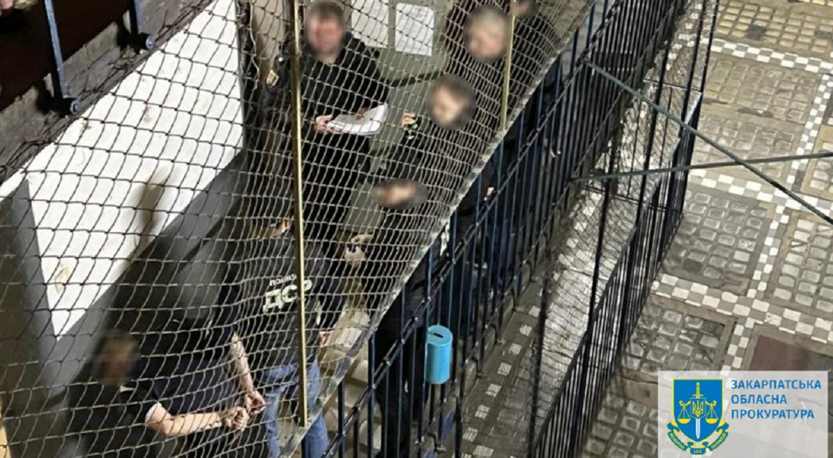 Шістьох в'язнів ужгородської тюрми звинуватили у проведенні «сходок»